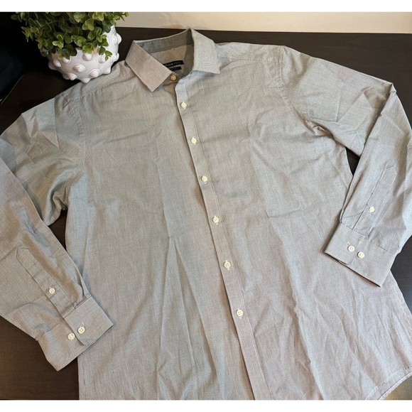 Van Heusen slim fit Dress Shirt - Picture 1 of 6